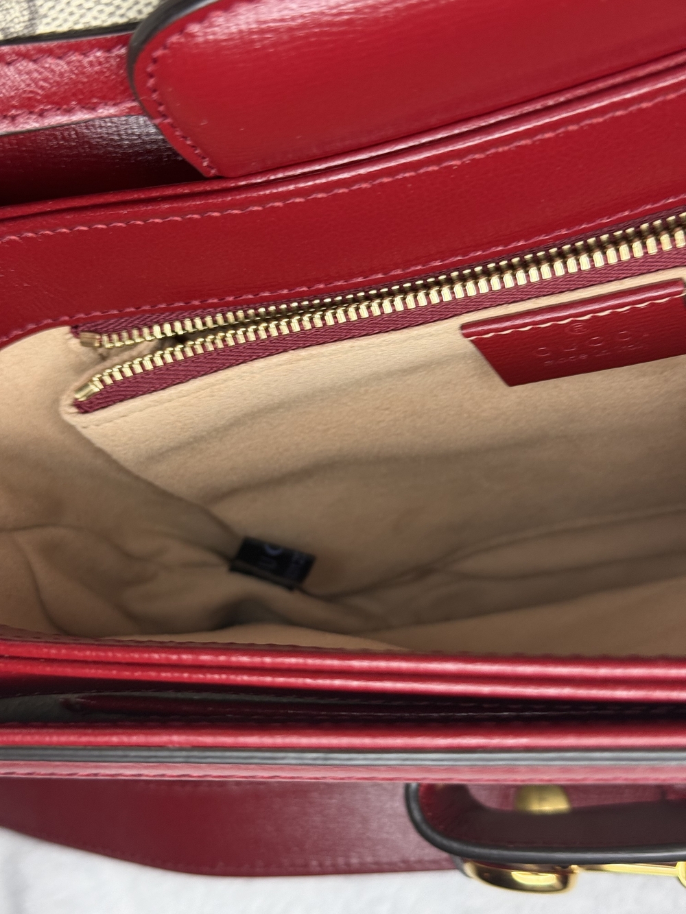 Gucci Horsebit Small Shoulder Bag in Red and Beige GG Canvas - Picture 8 of 13